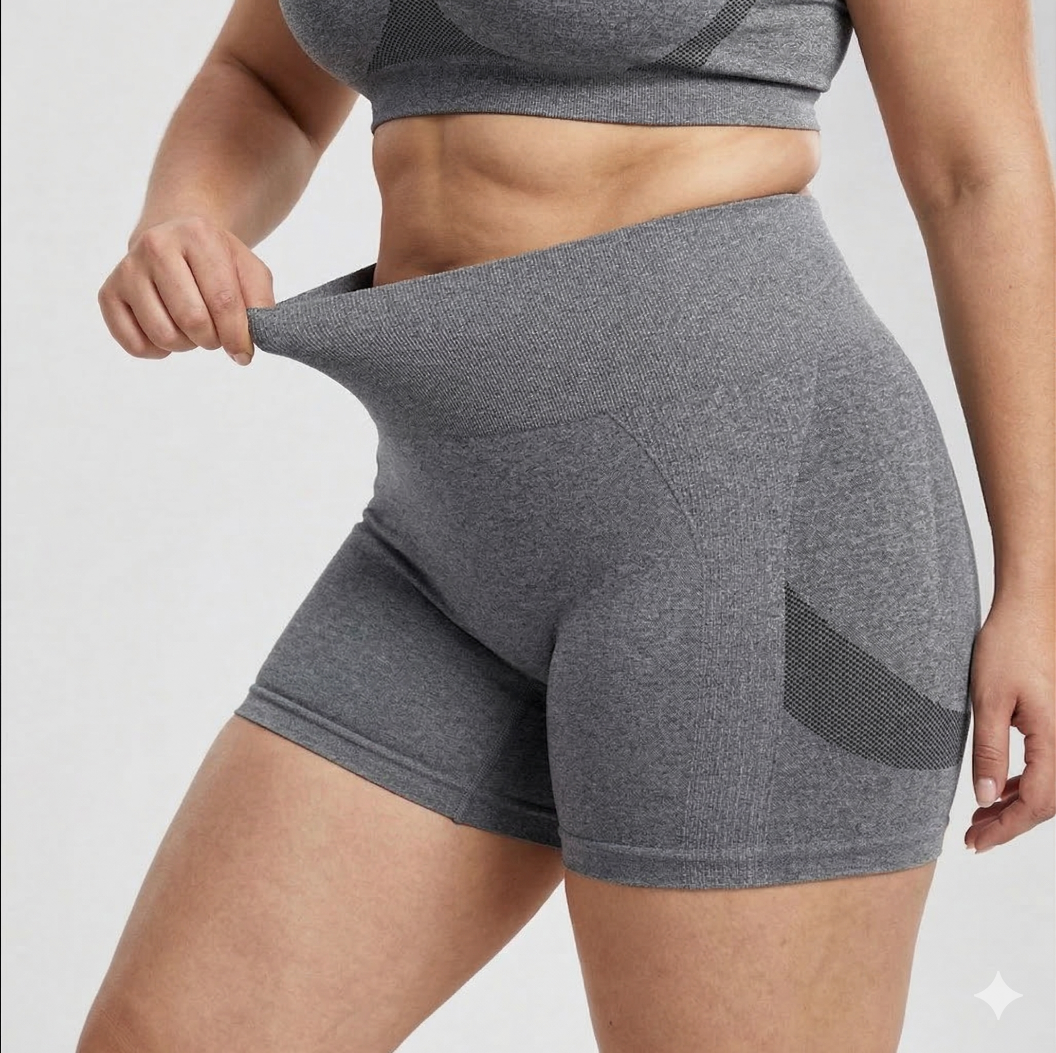 Signature Seamless Biker Shorts