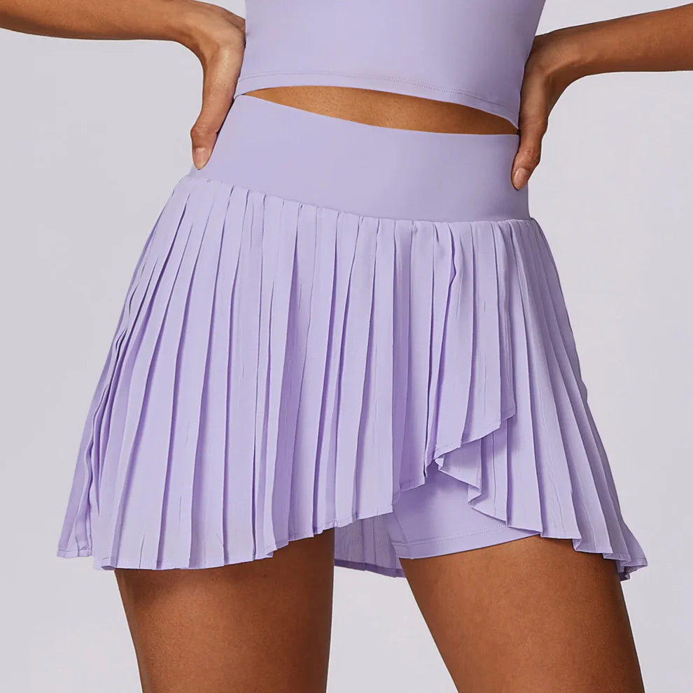 High-waisted pleated sports skirt with built-in shorts